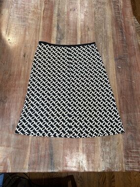 Diane Von Furstenberg VTG Black and White Silk Jersey Geometric Midi Skirt